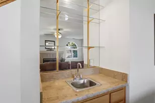 884 Kathy Ct, Los Banos, CA 93635 - Photo 9