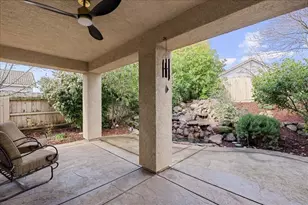 2100 Ranch Bluff Way, El Dorado Hills, CA 95762 - Photo 17