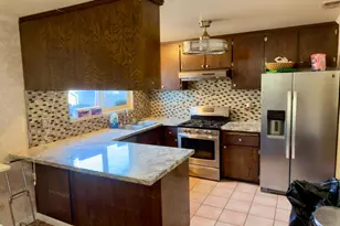 7550 Silky Ct, Sacramento, CA 95823 - Photo 9