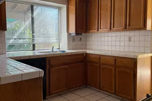 2056 Elwin Way, Modesto, CA 95350 - Photo 9