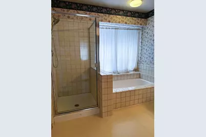 2056 Elwin Way, Modesto, CA 95350 - Photo 19