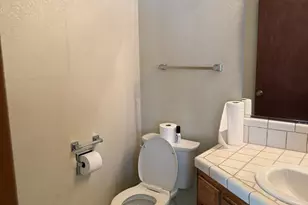 2056 Elwin Way, Modesto, CA 95350 - Photo 15