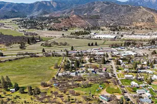 332 Arroyo Dr, Yreka, CA 96097 - Photo 45