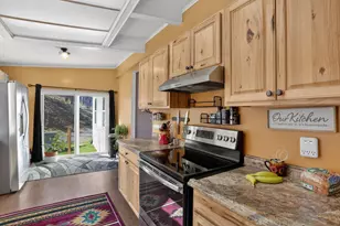 332 Arroyo Dr, Yreka, CA 96097 - Photo 9