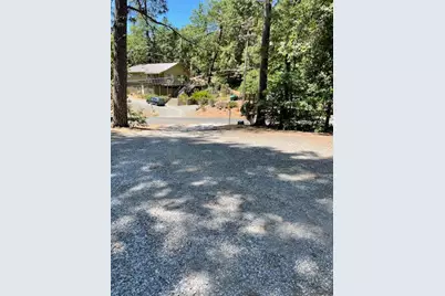 5827 Lookout Court, Hathaway Pines, CA 95233 - Photo 3