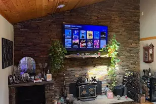 5827 Lookout Ct, Hathaway Pines, CA 95233 - Photo 9