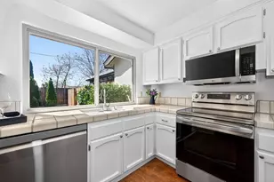 2268 Windward Ln, Rancho Cordova, CA 95670 - Photo 11