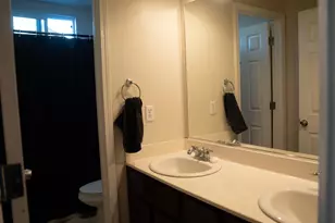 13403 Rivercrest Dr, Waterford, CA 95386 - Photo 15