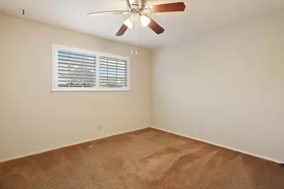 2752 Calariva Drive, Stockton, CA 95204 - Photo 13