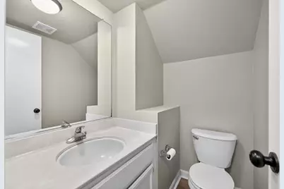 9425 Laguna Pointe Way, Elk Grove, CA 95758 - Photo 15