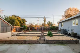 4381 Vulcan Dr, Sacramento, CA 95864 - Photo 49