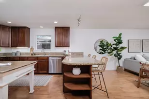 4381 Vulcan Dr, Sacramento, CA 95864 - Photo 13