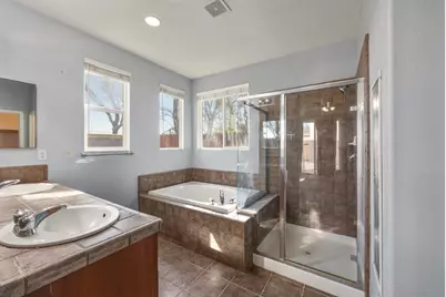 10311 Pedra Do Sol Way, Elk Grove, CA 95757 - Photo 19