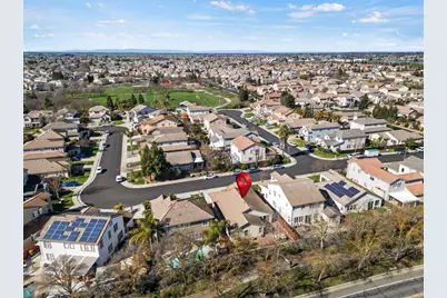 10311 Pedra Do Sol Way, Elk Grove, CA 95757 - Photo 27