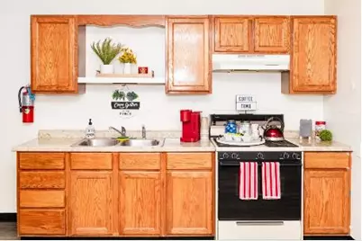 4435 Hughes Lane, Bakersfield, CA 93304 - Photo 9