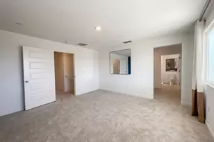 8475 Anker Wy, Elk Grove, CA 95757 - Photo 17