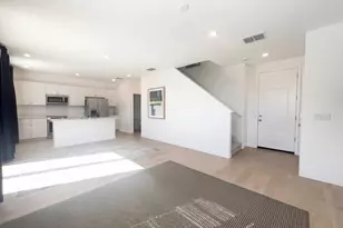 8475 Anker Wy, Elk Grove, CA 95757 - Photo 9