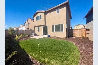 8475 Anker Way, Elk Grove, CA 95757 - Photo 7