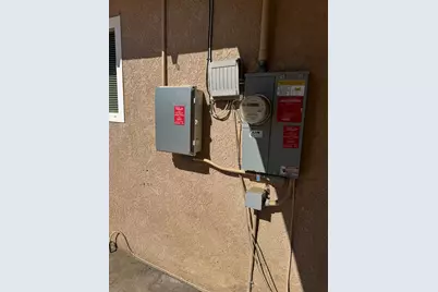 1043 E Adams Avenue, Los Banos, CA 93635 - Photo 13