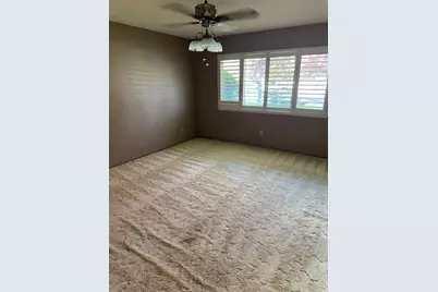 1043 E Adams Avenue, Los Banos, CA 93635 - Photo 21