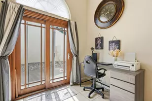 8041 Healy Ct, Sacramento, CA 95828 - Photo 13