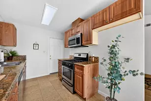 6224 Carl Sandburg Cir, Sacramento, CA 95842 - Photo 15