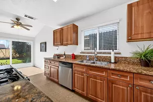 6224 Carl Sandburg Cir, Sacramento, CA 95842 - Photo 13