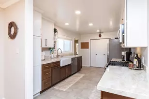 5004 Cypress Ave, Carmichael, CA 95608 - Photo 11