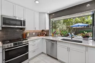 11334 Mother Lode Cir, Gold River, CA 95670 - Photo 21