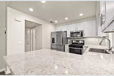 7 Naples, Sacramento, CA 95831 - Photo 5