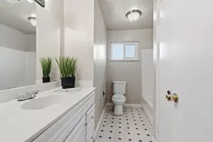 900 Snead Dr, Modesto, CA 95351 - Photo 13