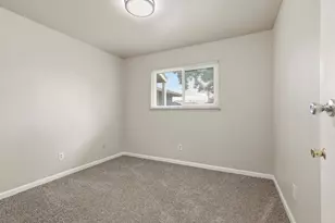 900 Snead Dr, Modesto, CA 95351 - Photo 11