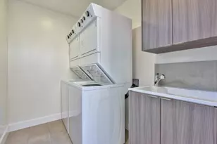 251 Middlefield Rd, Palo Alto, CA 94301 - Photo 29