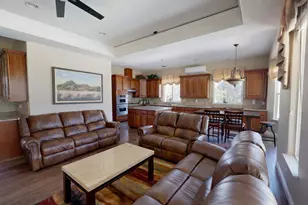 948 Woodridge Ct, Yuba City, CA 95993 - Photo 7