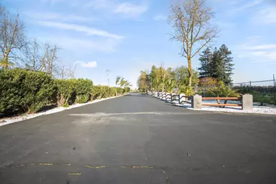 20201 N Dustin Road, Acampo, CA 95220 - Photo 5