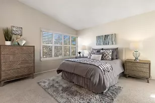 58 Rambleoak Cir, Sacramento, CA 95831 - Photo 17