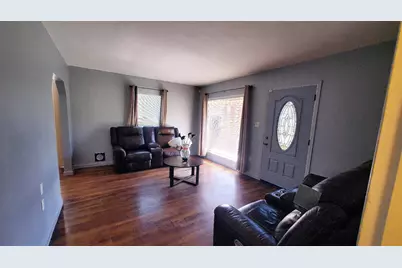 2027 W Acacia Street, Stockton, CA 95203 - Photo 3