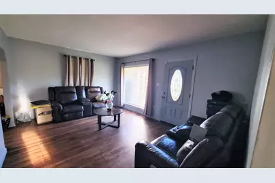 2027 W Acacia Street, Stockton, CA 95203 - Photo 3