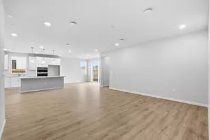 8421 Mondale Wy, Elk Grove, CA 95757 - Photo 5