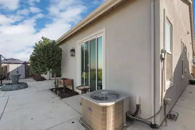 1557 Marigold Way, Lodi, CA 95242 - Photo 35