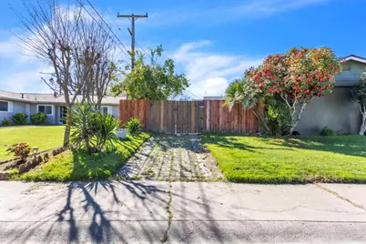2640 Erin Drive, Sacramento, CA 95833 - Photo 3