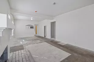 1247 N Ferger Ave, Fresno, CA 93728 - Photo 11