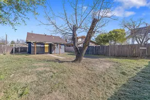 1247 N Ferger Ave, Fresno, CA 93728 - Photo 33