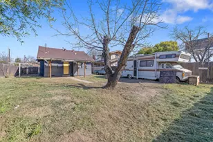 1247 N Ferger Ave, Fresno, CA 93728 - Photo 25