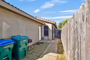9419 Fox Creek Dr, Stockton, CA 95210 - Photo 29