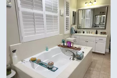 5820 Lagrande Way, Stockton, CA 95219 - Photo 17
