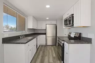 3701 Colonial Dr, Modesto, CA 95356 - Photo 9