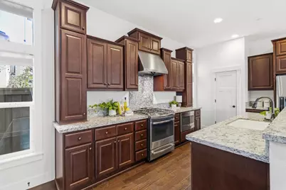 3177 Crocker Drive, Sacramento, CA 95818 - Photo 31