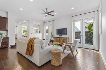 3177 Crocker Drive, Sacramento, CA 95818 - Photo 35