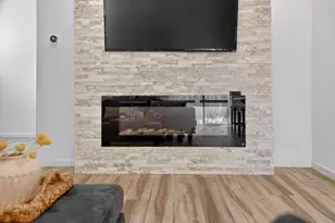 8212 Kramer Rnch Ln, Elk Grove, CA 95758 - Photo 9